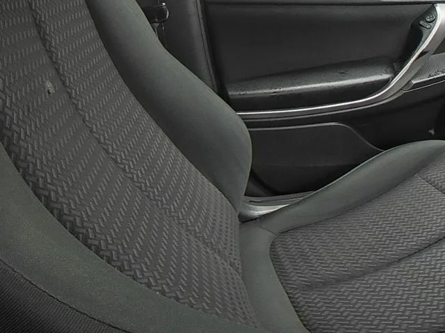 Used 2019 Silver Mitsubishi ES image 37