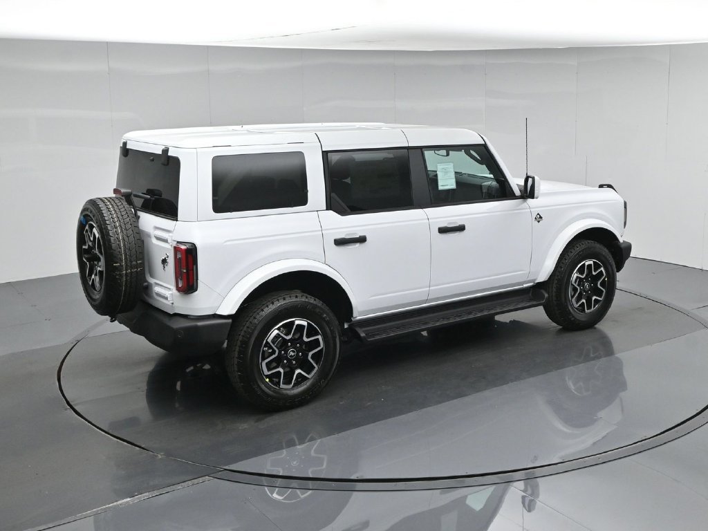 New 2026 Oxford White Ford Outer Banks image 40