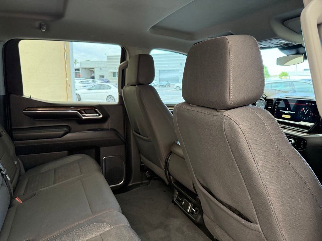 Used 2024 Onyx Black GMC Elevation image 19
