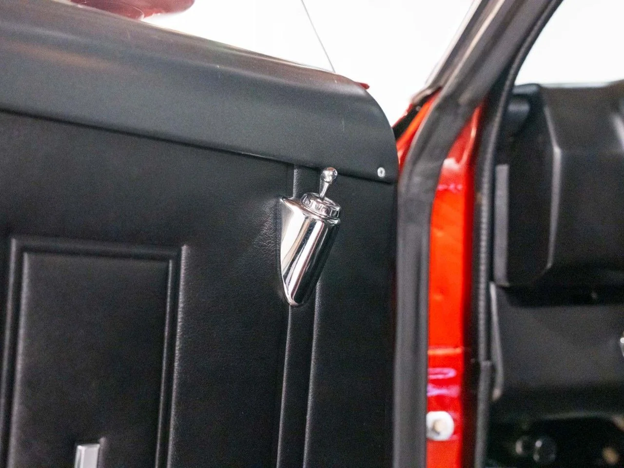 Used 1969 Indian Fire Ford 2 Door Sports Roof image 14