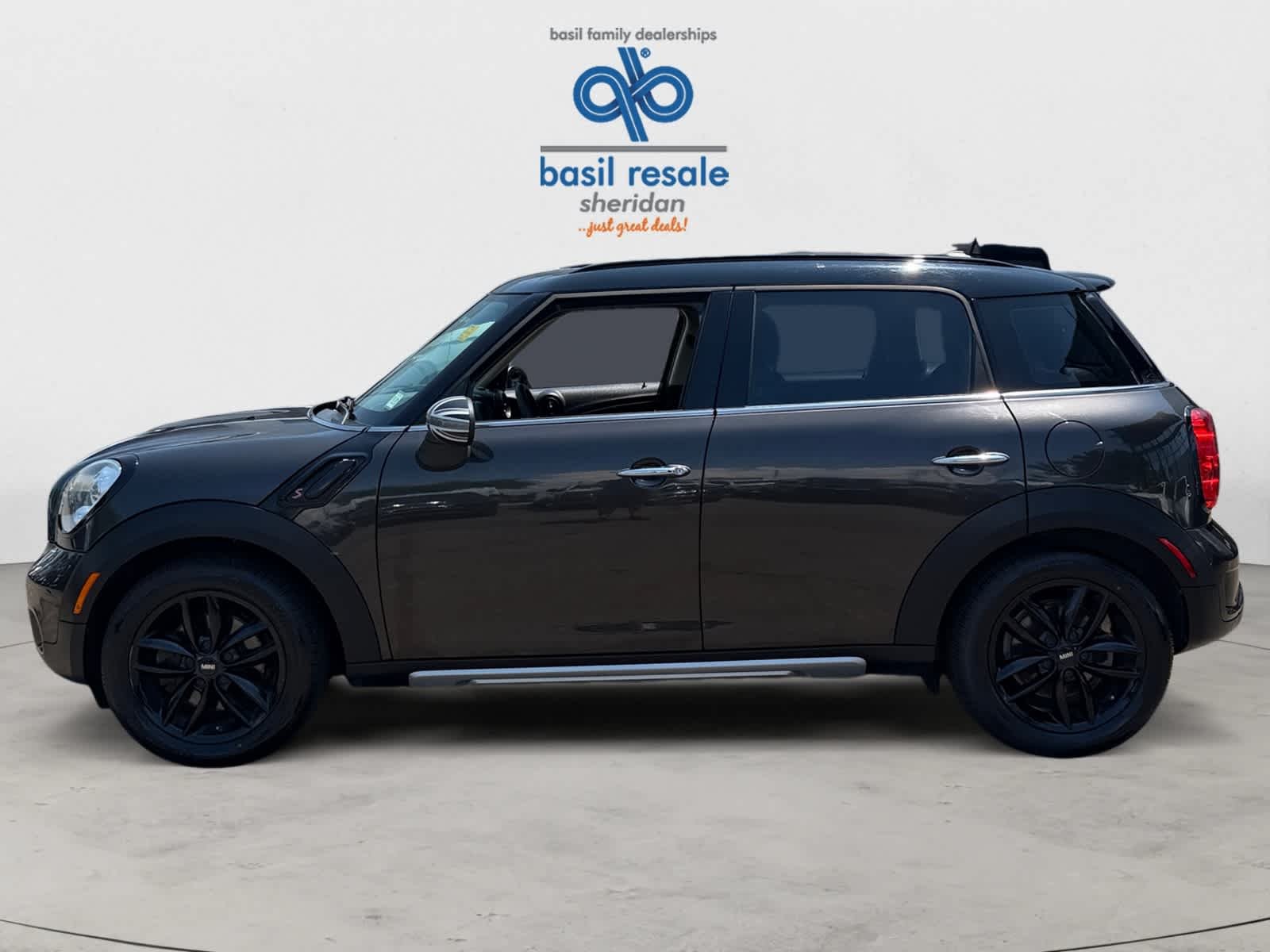 Used 2016 Earl Grey Metallic MINI S image 3