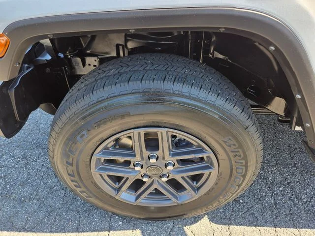 Used 2024 Silver Jeep Sport S image 26