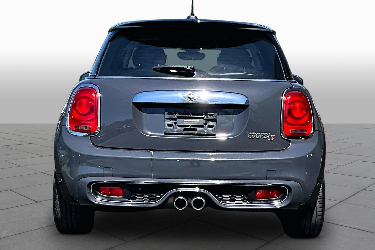 Used 2018 Thunder Grey Metallic MINI Cooper S image 5