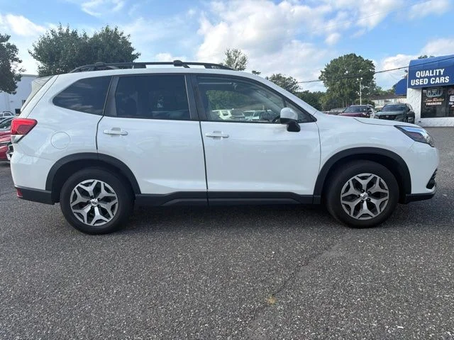 Used 2024 Crystal White Pearl Subaru Premium image 3