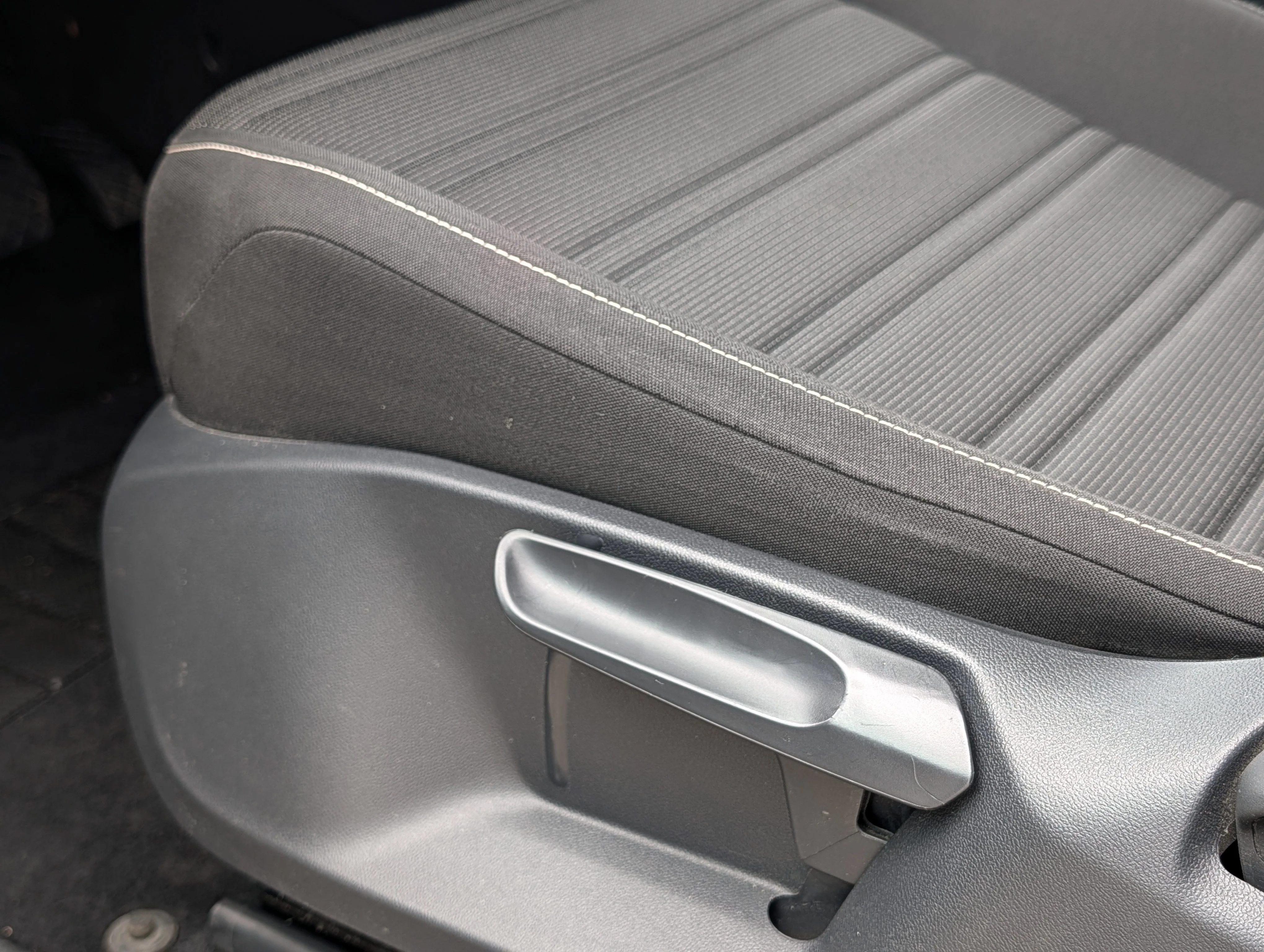 Certified Used 2023 Platinum Gray Metallic Volkswagen S image 20