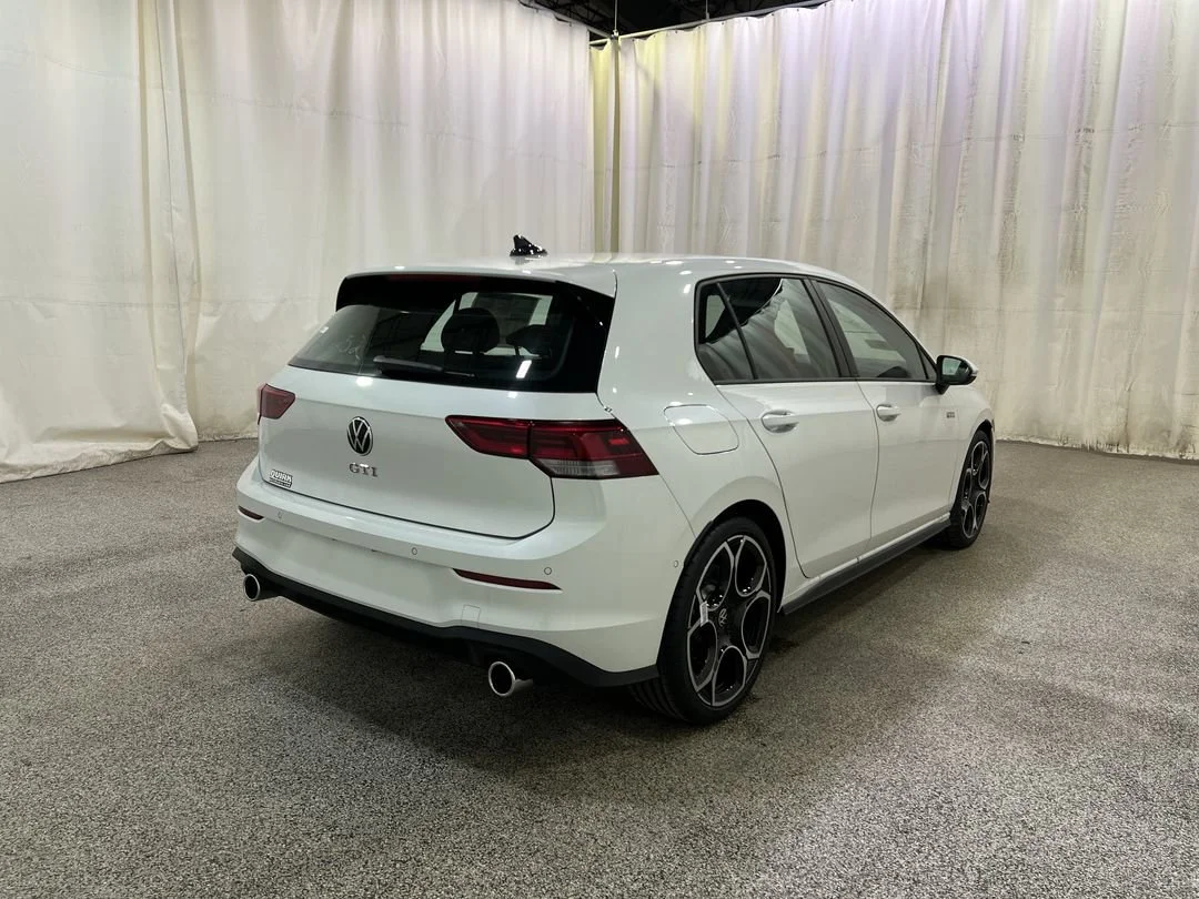 New 2026 Opal White Pearl Volkswagen Autobahn image 8