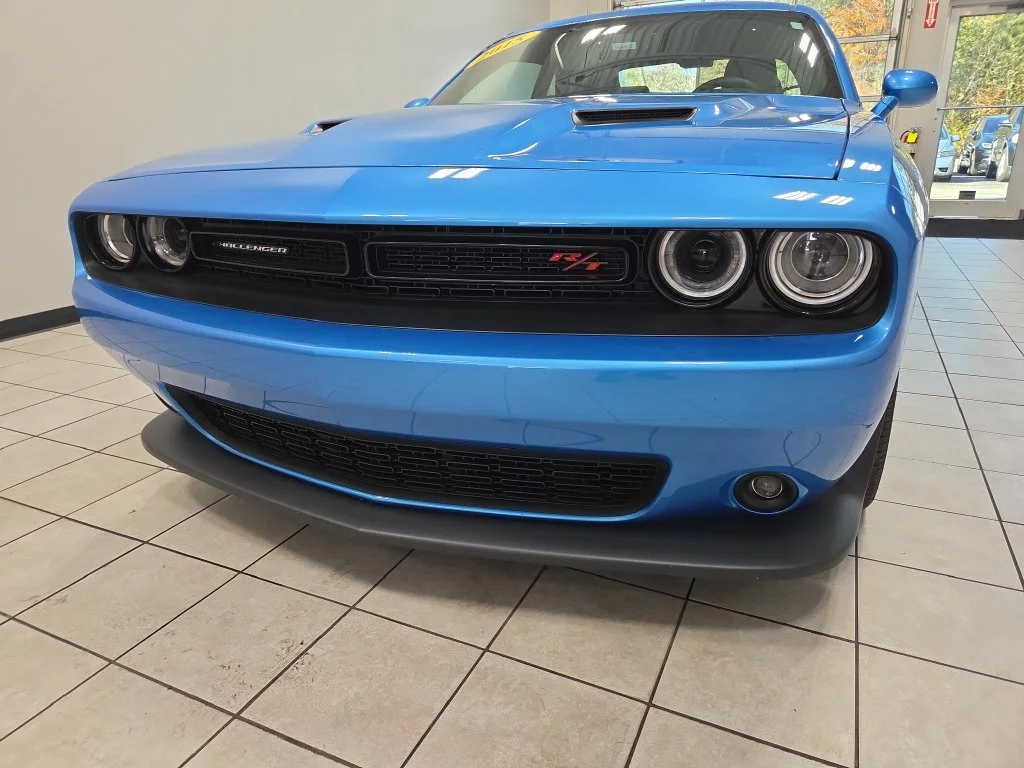 Used 2015 Blue Dodge R/T Scat Pack image 18