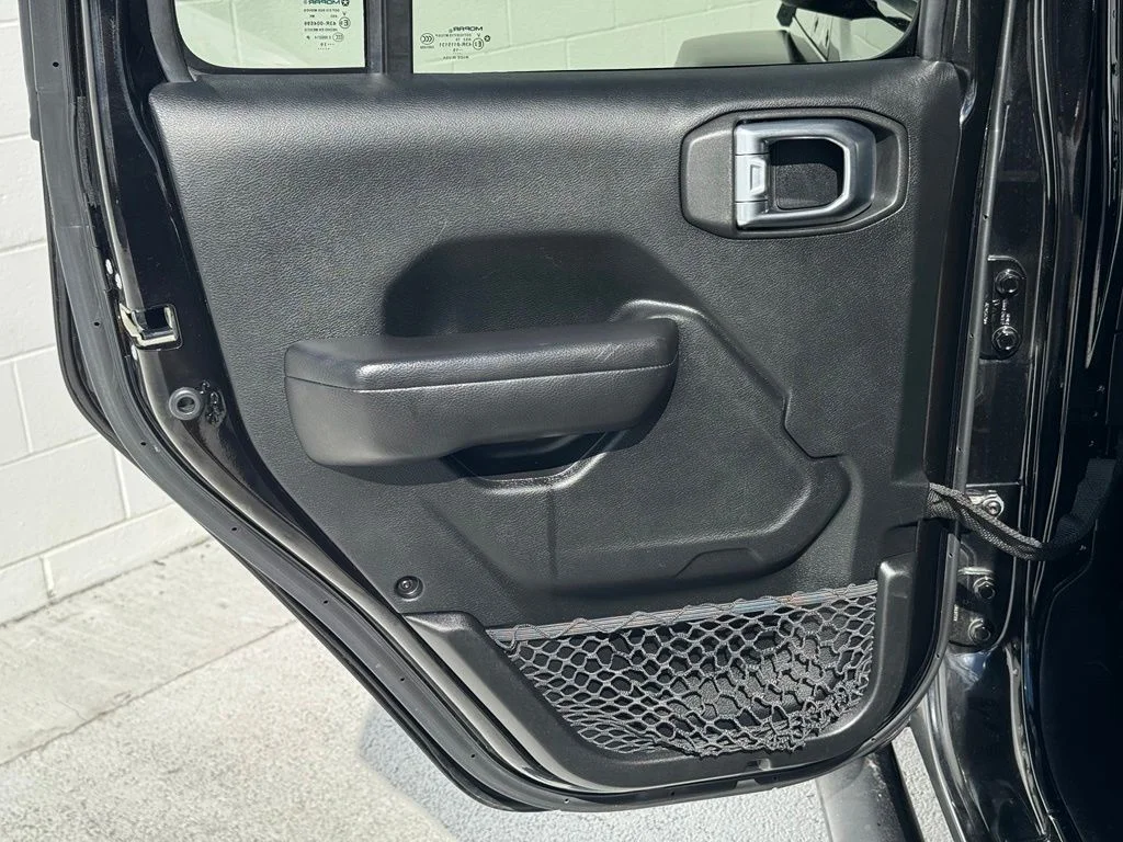 Used 2020 Black Jeep Sport image 18