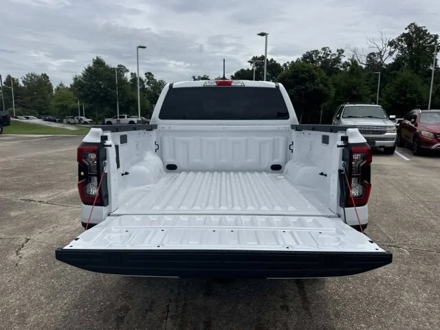 New 2026 Oxford White Ford XLT image 39