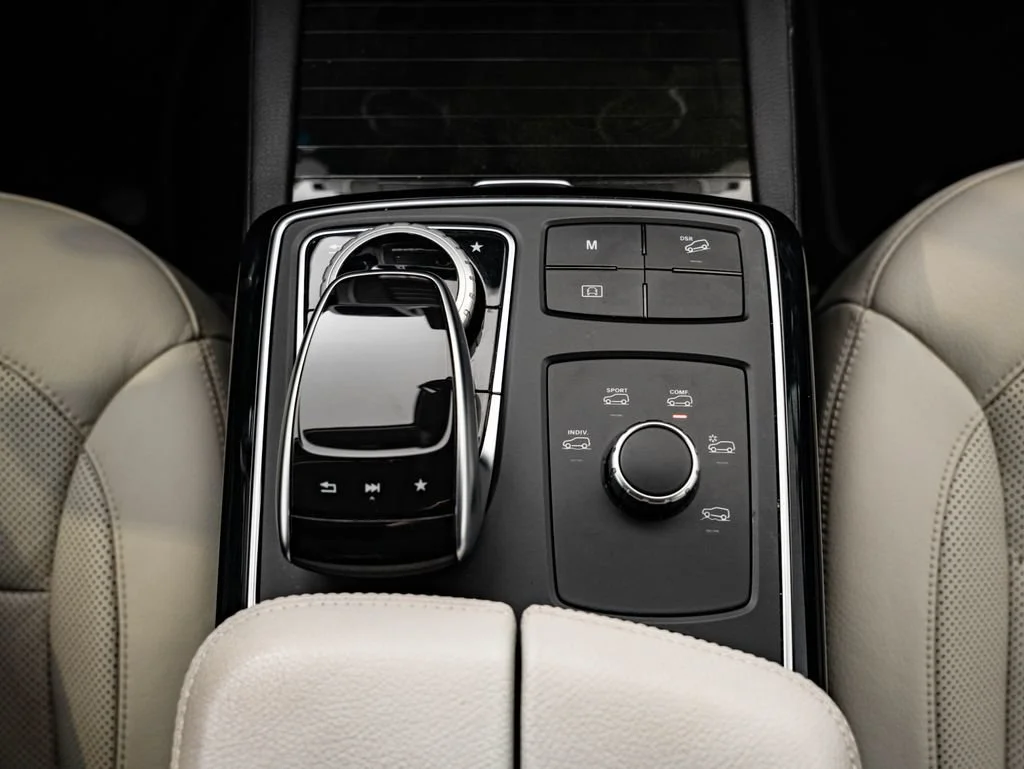 Used 2017 Diamond Silver Metallic Mercedes-Benz GLE 350 image 39