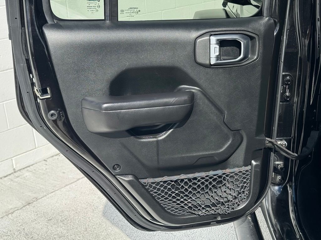 Used 2020 Black Jeep Sport image 18