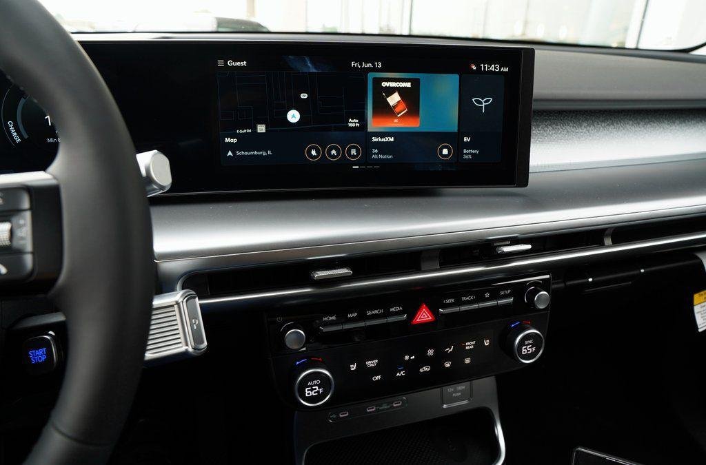 New 2026 Abyss Black Hyundai SE image 14