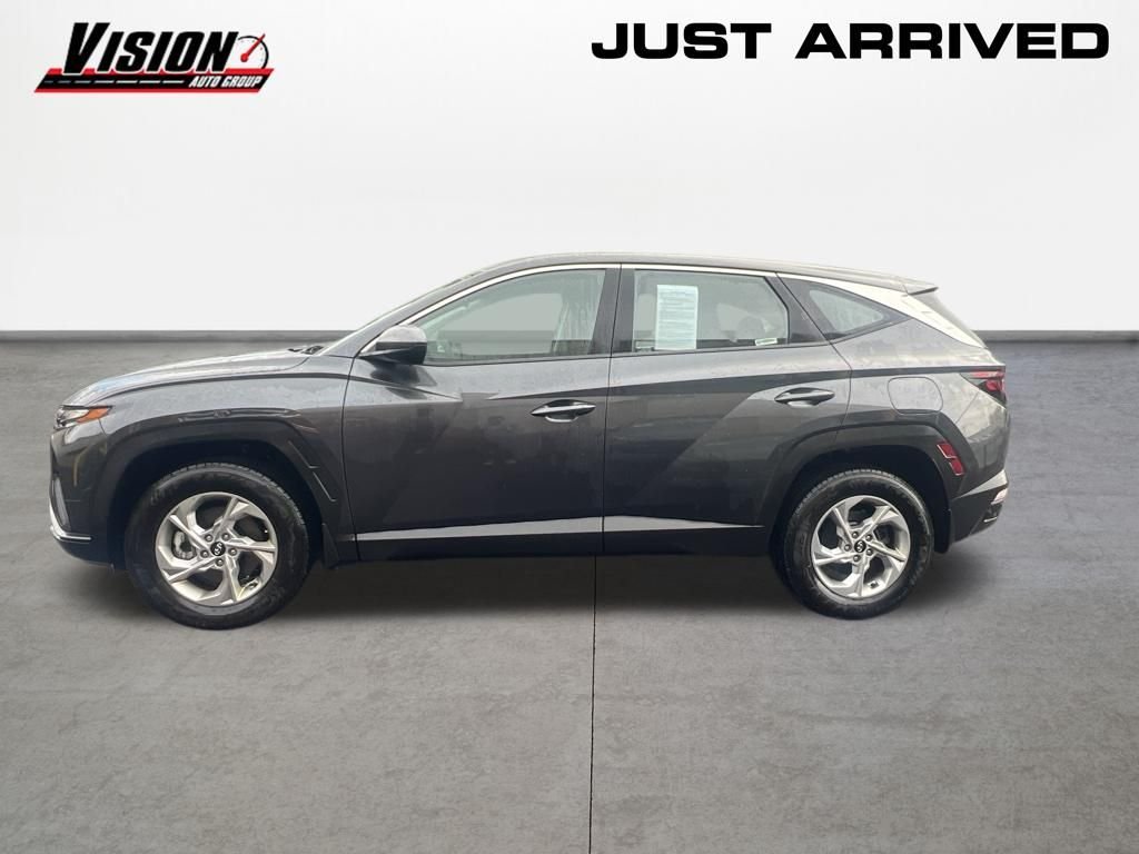 Used 2024 Gray Hyundai SE image 4