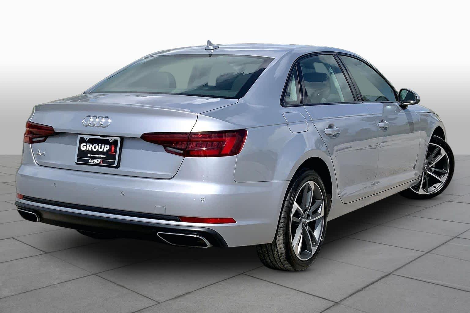 Used 2019 Florett Silver Metallic Audi Titanium Premium image 13