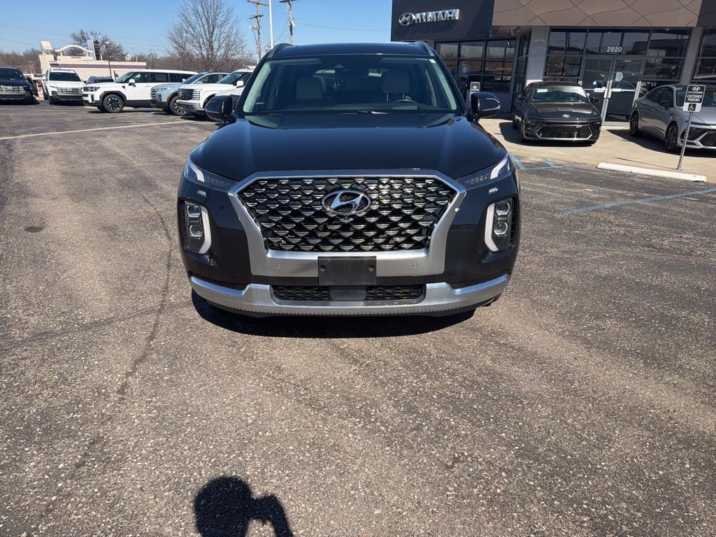 Used 2021 Hyundai Palisade Calligraphy with VIN KM8R7DHE8MU300261 for sale in Kansas City