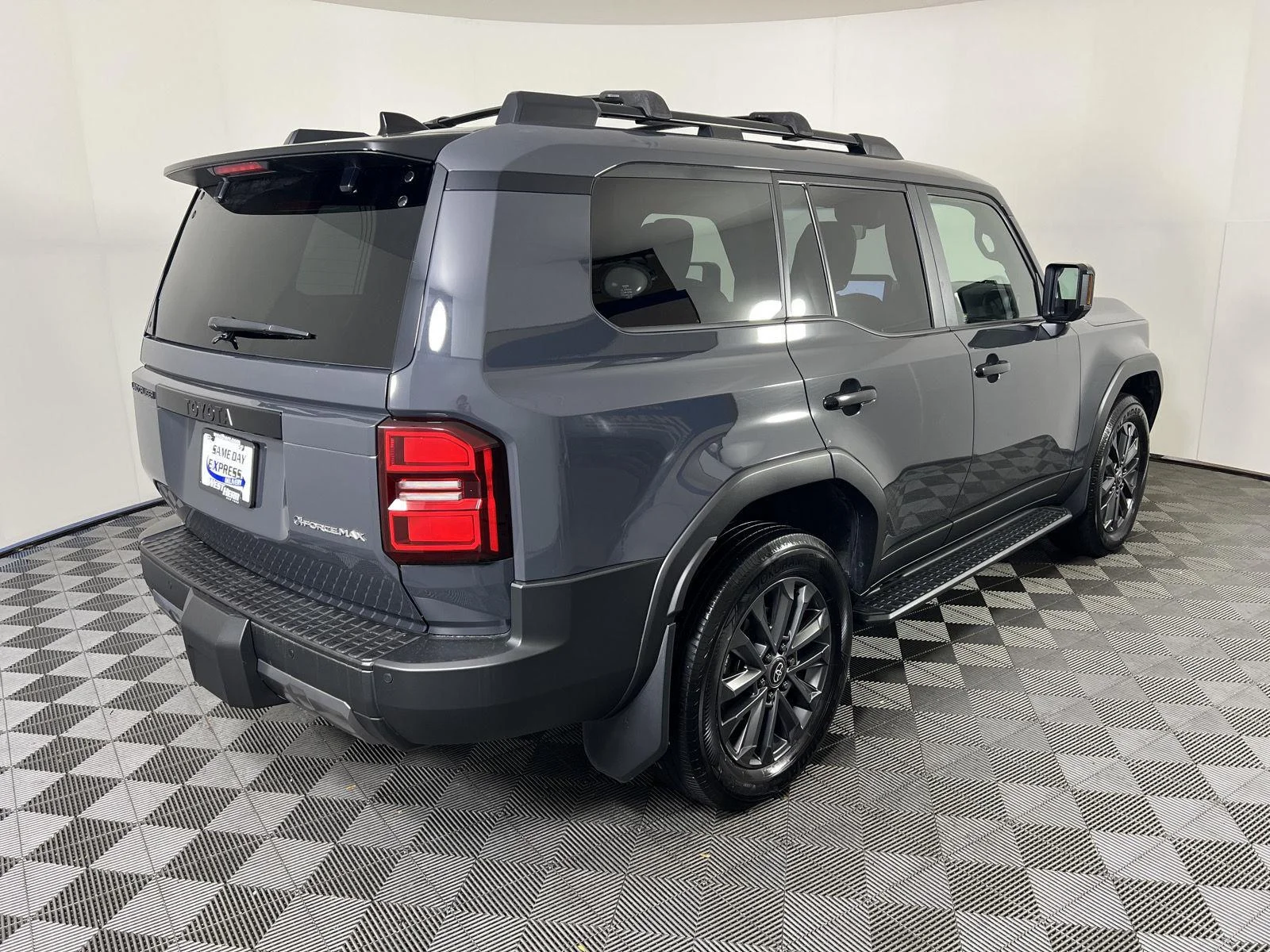 Used 2025 Underground Toyota Base image 26