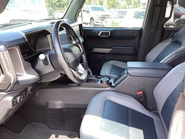 Used 2021 Silver Metallic Ford Outer Banks image 4