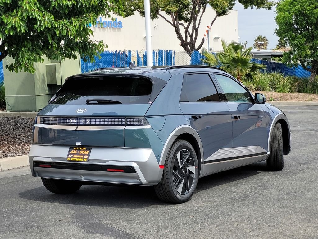 New 2026 Green Hyundai Limited image 3