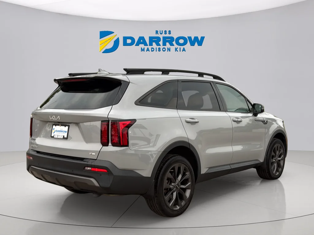 Certified Used 2023 Wolf Gray Kia X-Line EX image 5