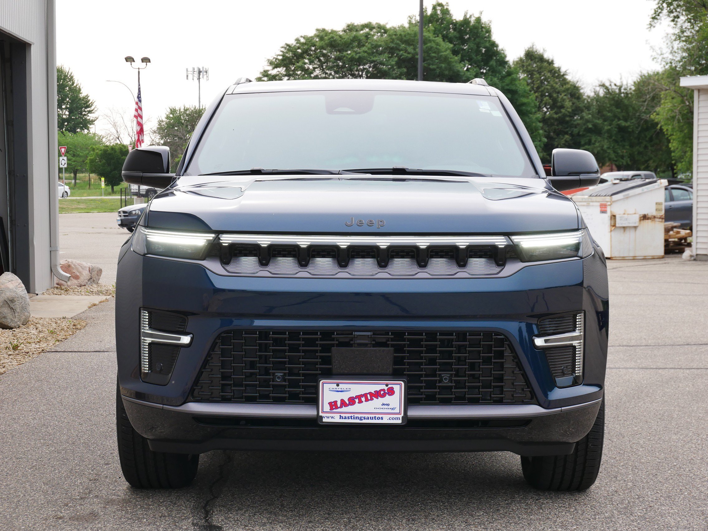 New 2026 Fathom Blue Pearl-Coat Exterior Paint Jeep Limited Altitude image 5