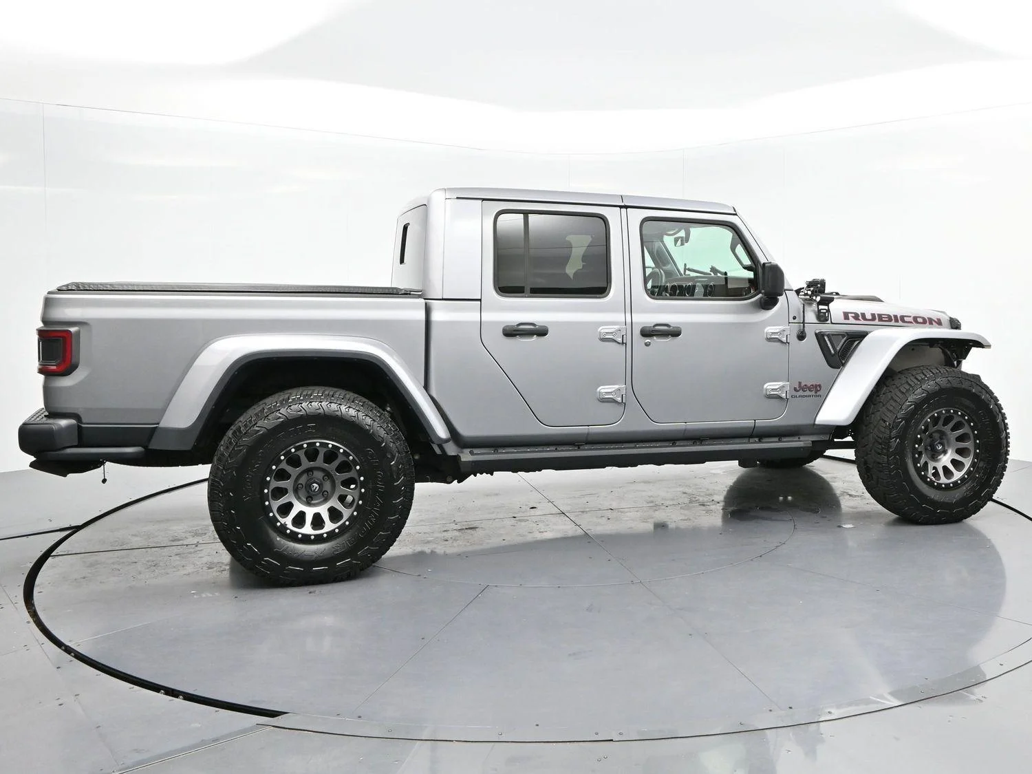 Used 2020 Billet Silver Metallic Clearcoat Jeep Rubicon image 8