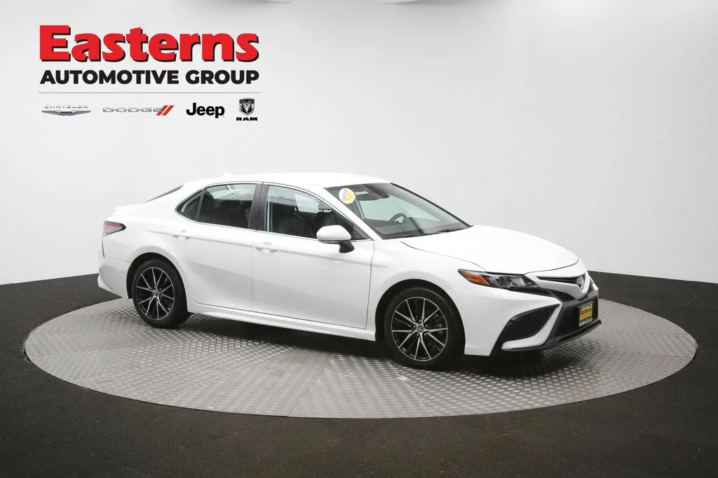 Used 2024 White Toyota SE image 47