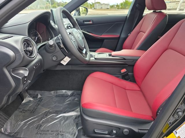 2025 Lexus IS 300 - Photo 22