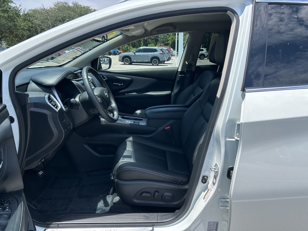 Used 2024 White Nissan SV image 17