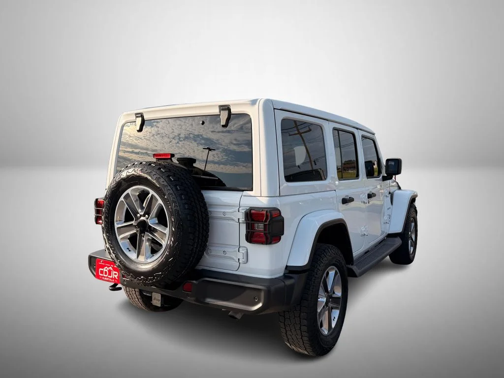 Used 2020 White Jeep Unlimited Sahara image 4