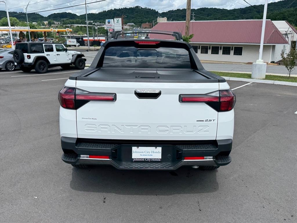 Used 2025 Atlas White Hyundai Limited image 5
