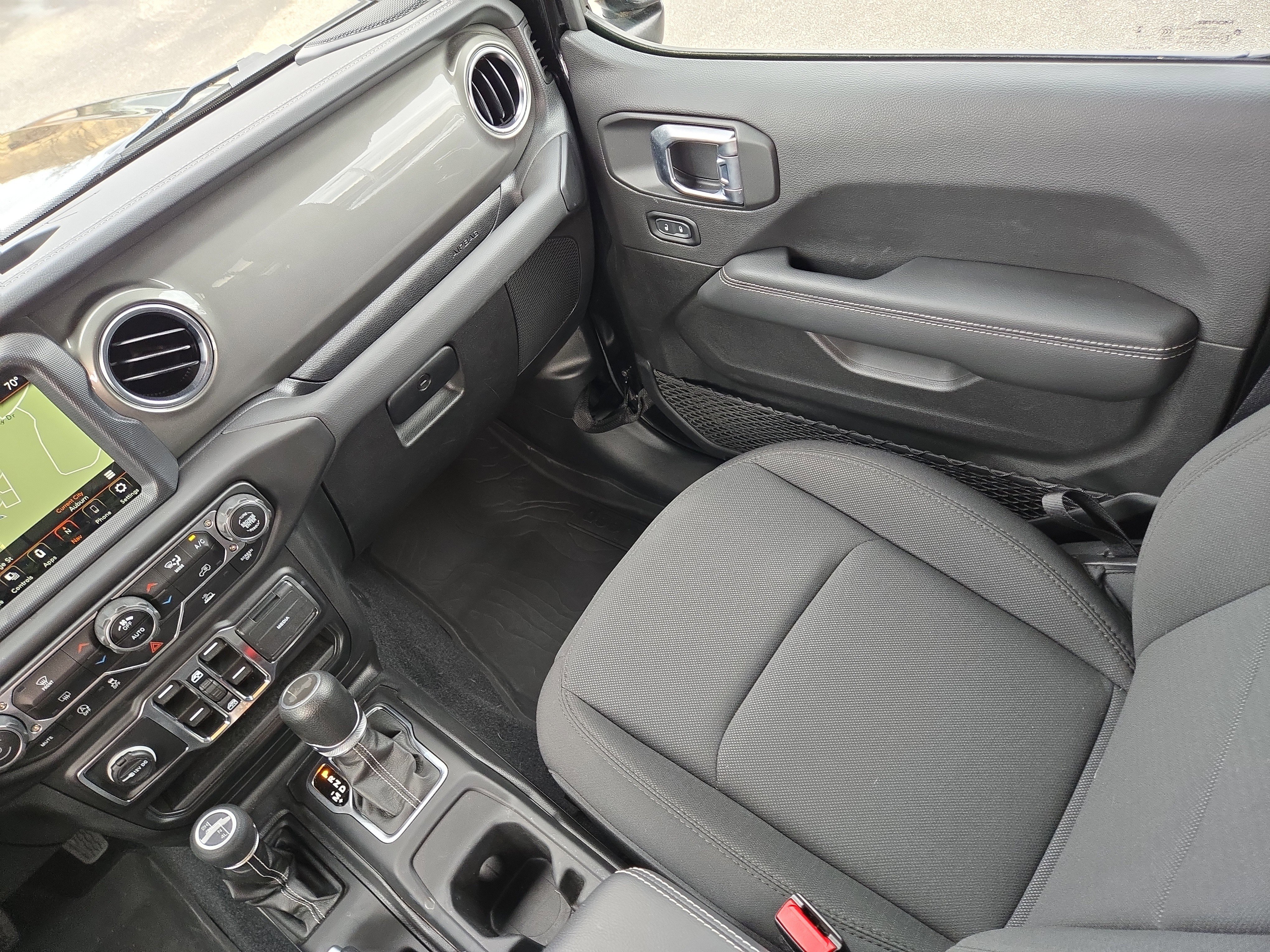 2023 Jeep Wrangler 4-Door Sahara - Photo 15
