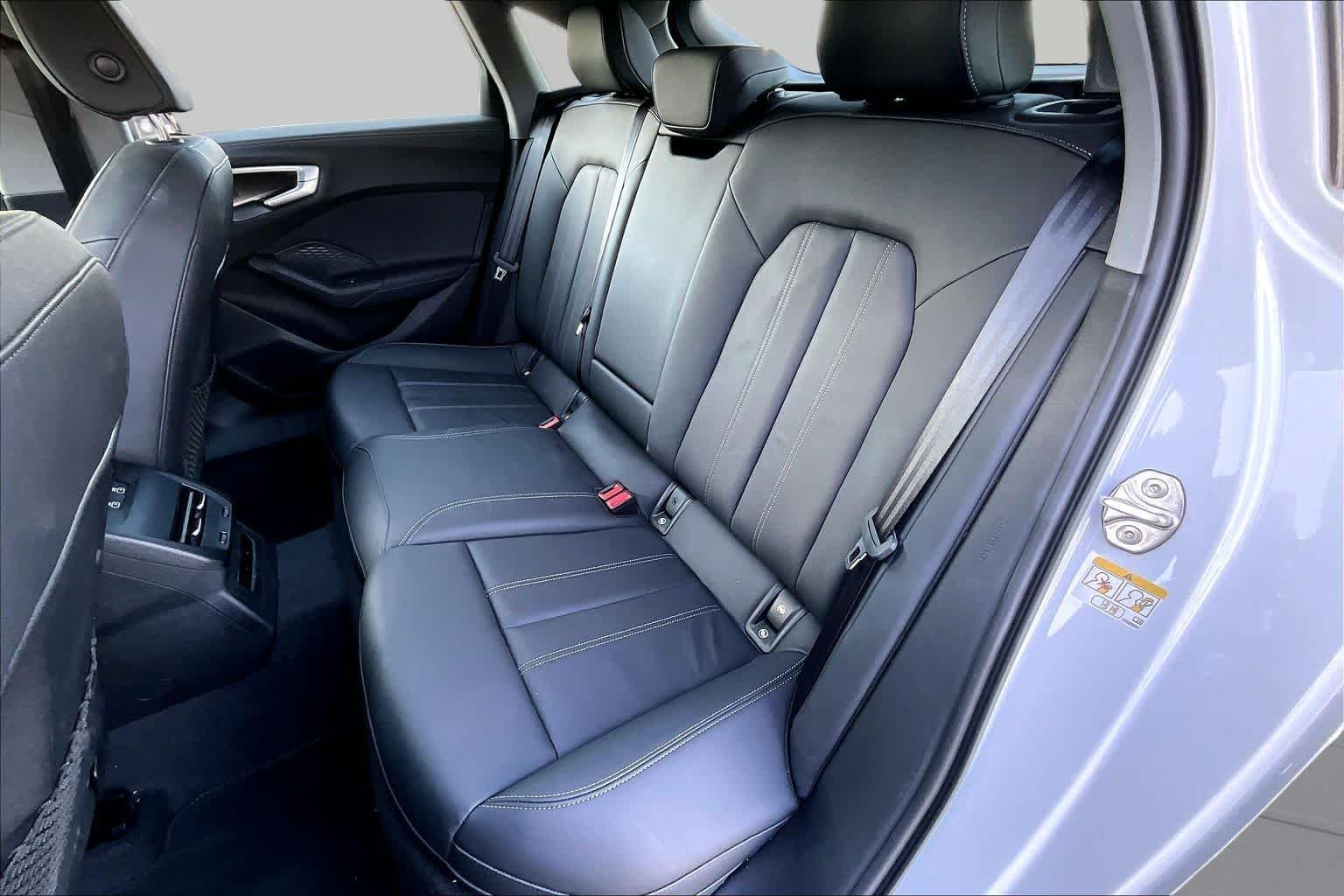 Used 2025 Glacier White Metallic Audi Premium Plus image 19