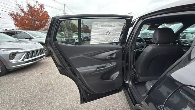 2025 Buick Envista Preferred - Photo 25