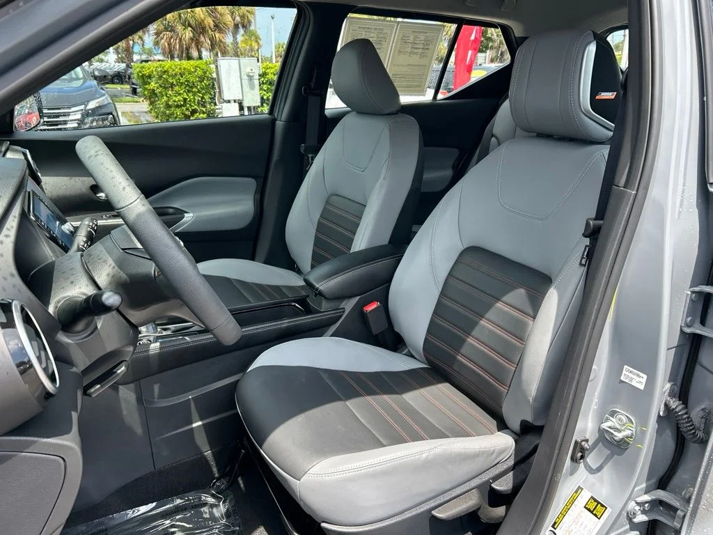 Used 2024 Boulder Gray Metallic Nissan SR image 20