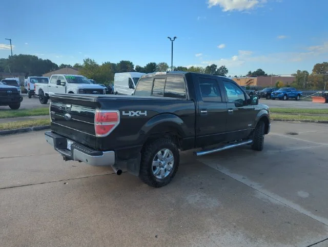 Used 2013 Black Ford XLT image 6