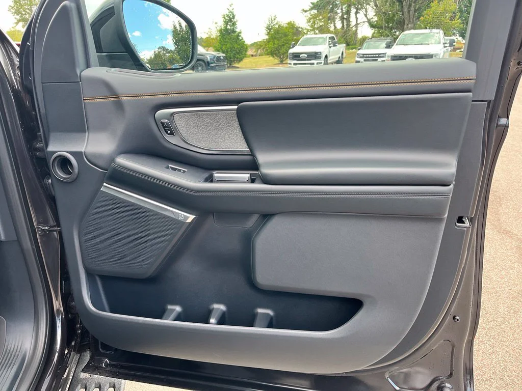 New 2027 Gray Ford Tremor image 16