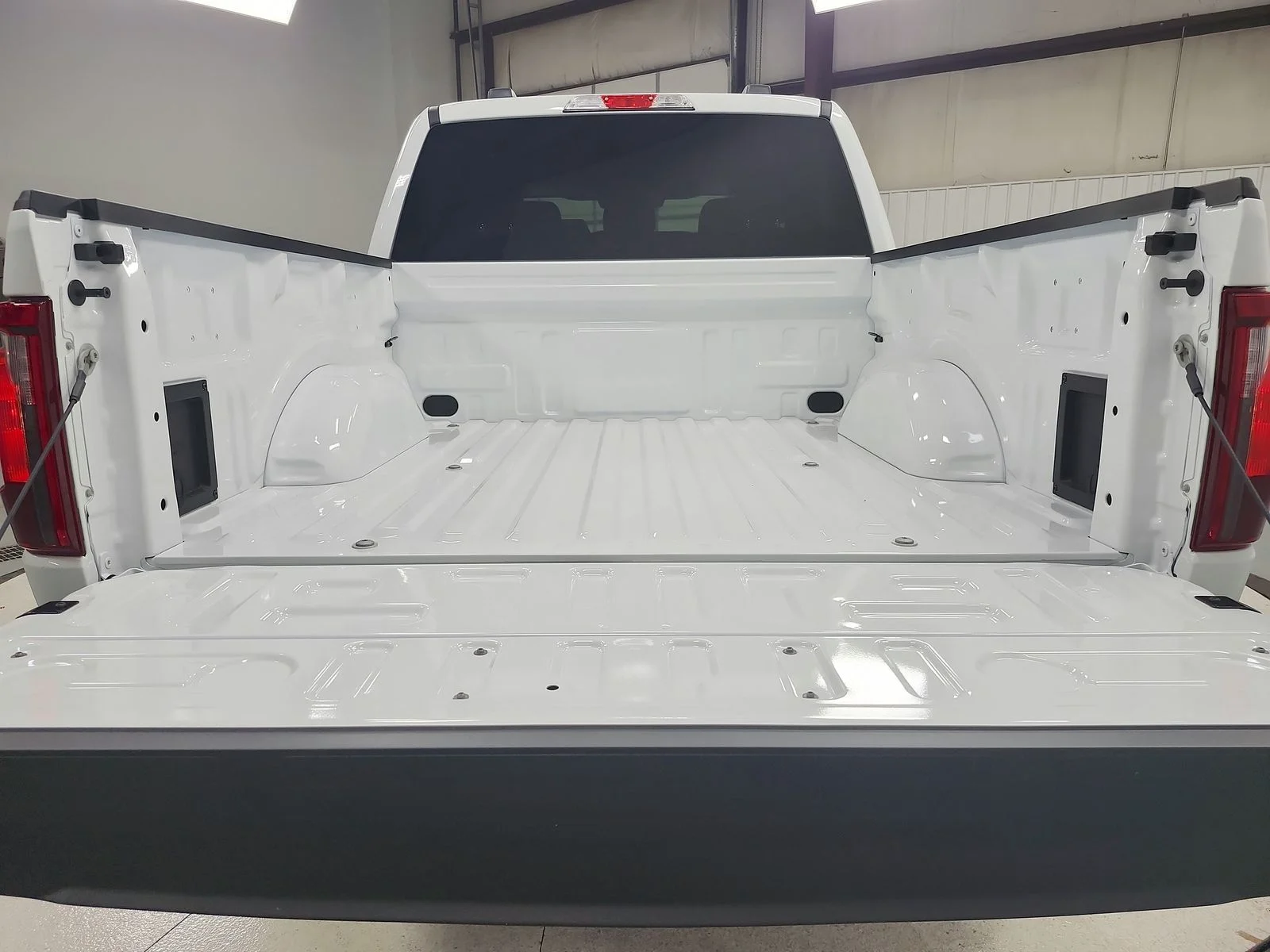 New 2026 Oxford White Ford STX® image 41