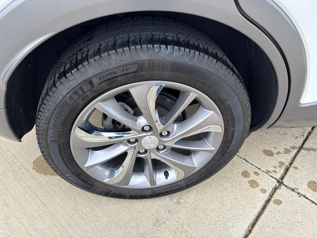 Used 2021 White Frost Buick Essence image 11