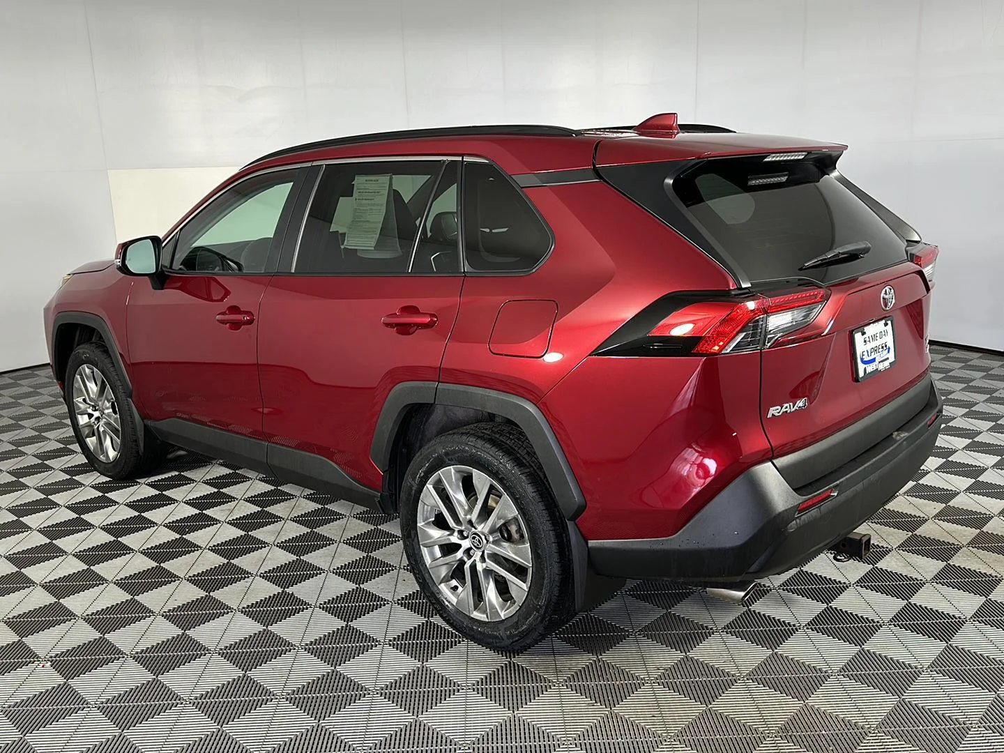 Used 2024 Ruby Flare Pearl Toyota XLE Premium image 22