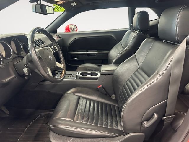 Used 2010 Red Dodge R/T image 9