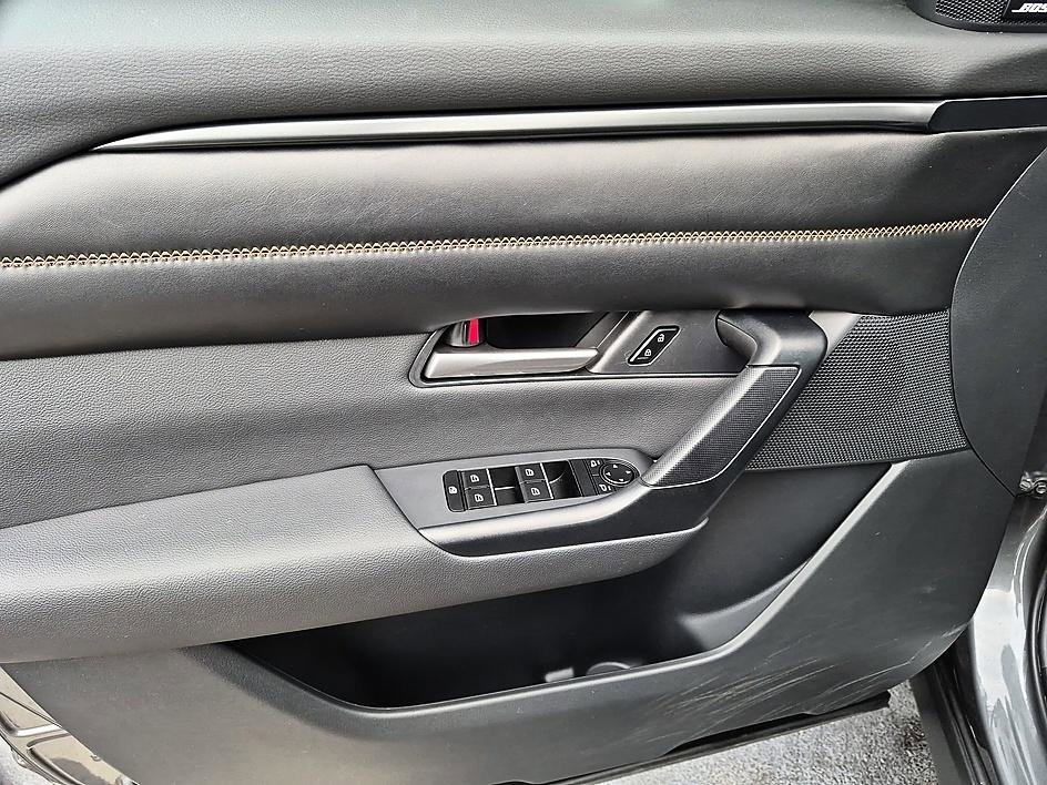 Certified Used 2025 Machine Gray Metallic Mazda Premium Package image 12
