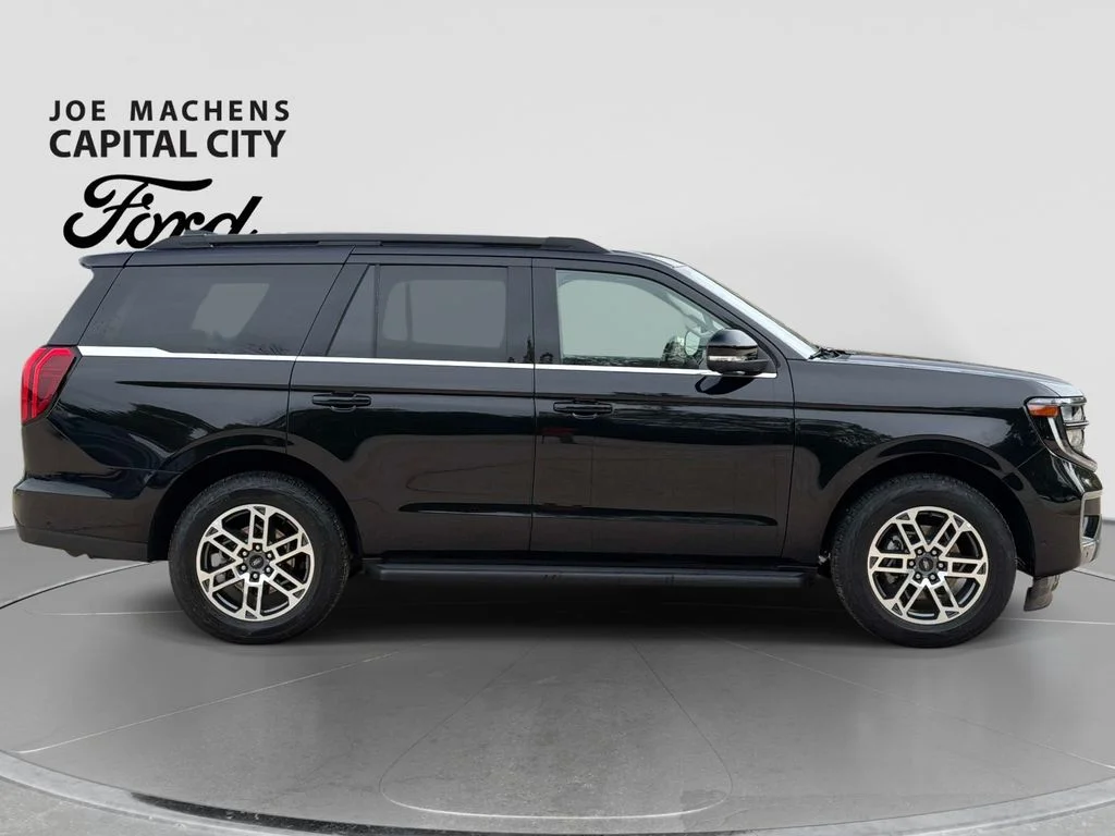 Used 2025 Black Ford Active image 3
