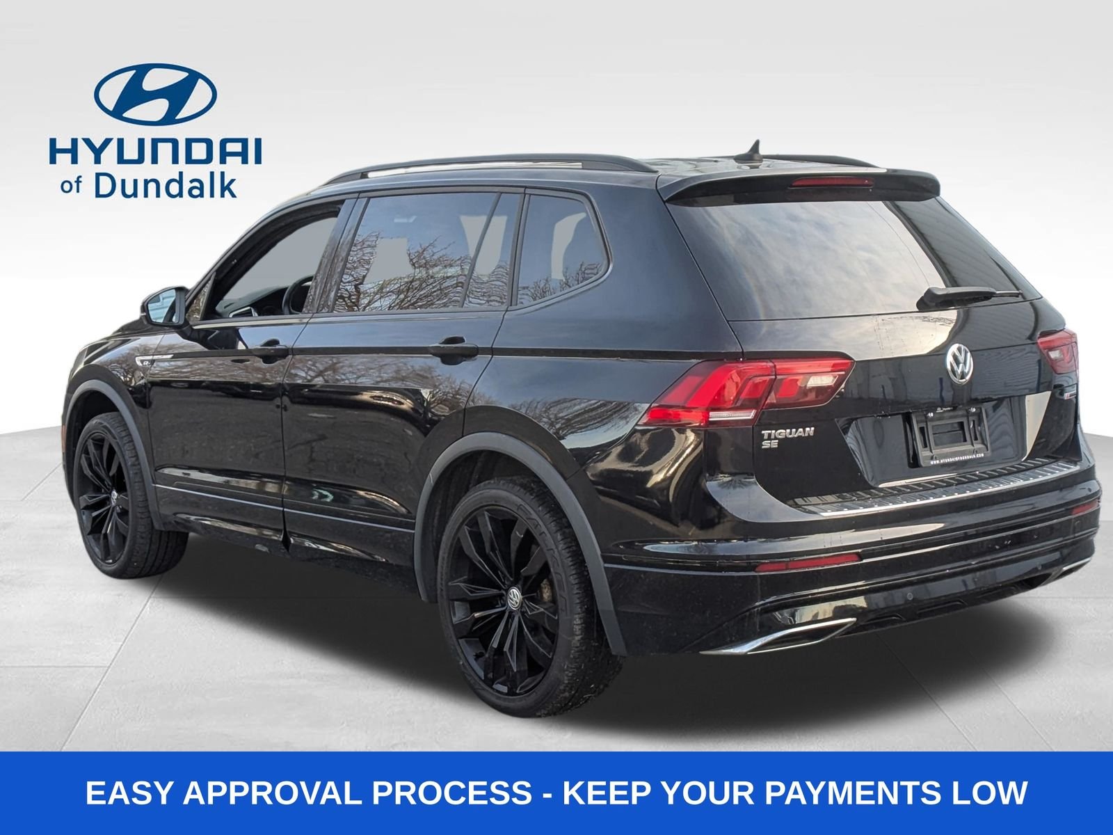 Used 2021 Black Volkswagen 2.0T SEL image 3