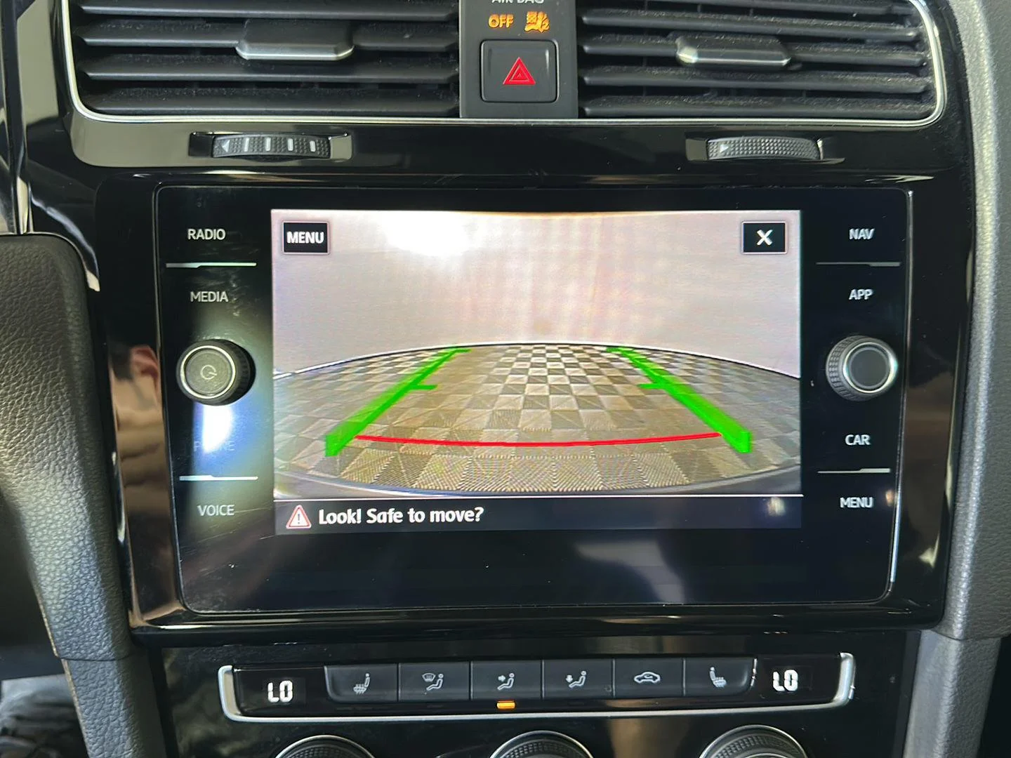 Used 2019 Indium Gray Metallic Volkswagen 4Motion image 16