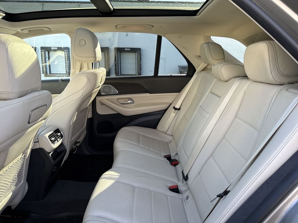 Used 2020 Silver Mercedes-Benz GLE 350 image 13