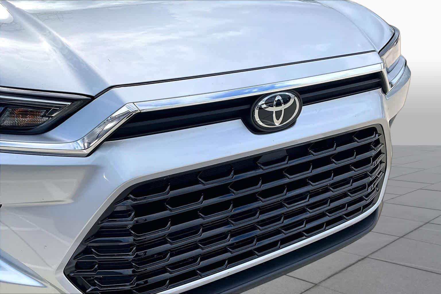 Used 2026 Celestial Silver Metallic Toyota LE image 30