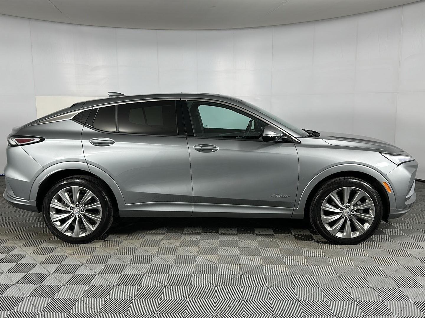Used 2024 Moonstone Gray Metallic Buick Avenir image 26