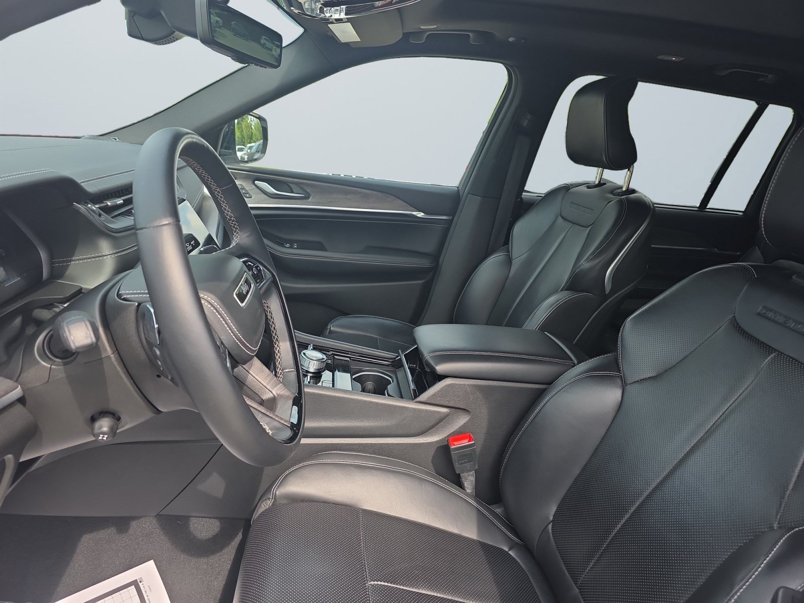 2022 Jeep Grand Cherokee L Overland - Photo 10