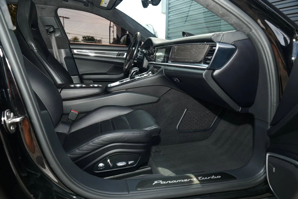Certified Used 2018  Porsche Turbo image 34