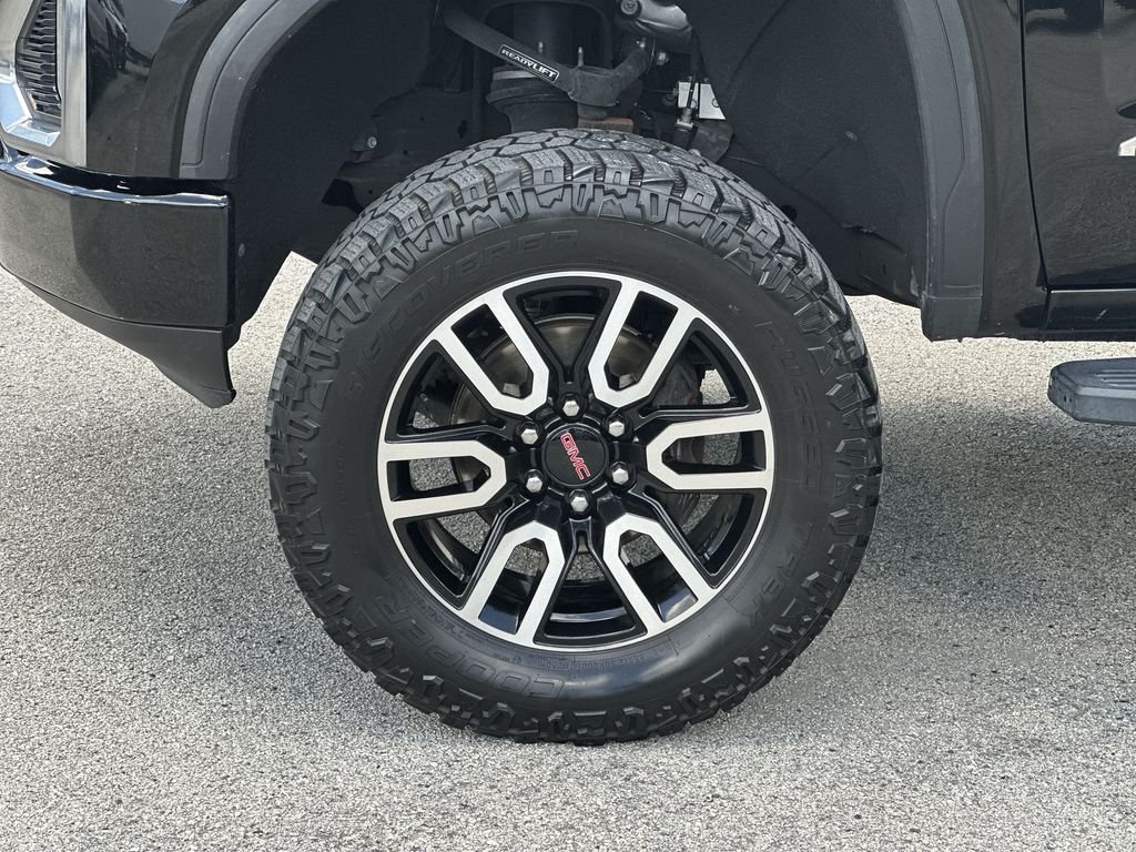 Used 2019 ONYX BLACK GMC AT4 image 32